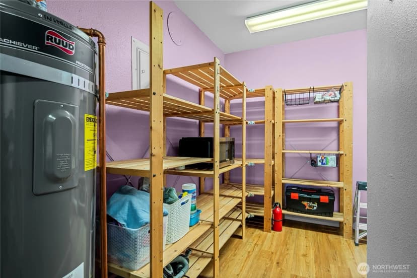 Property photo for 2021 N Laventure Road #404, Mount Vernon photo 17