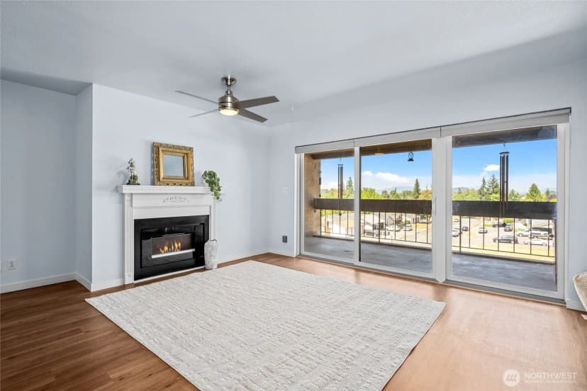 Property photo for 2021 N Laventure Road #404, Mount Vernon photo 7