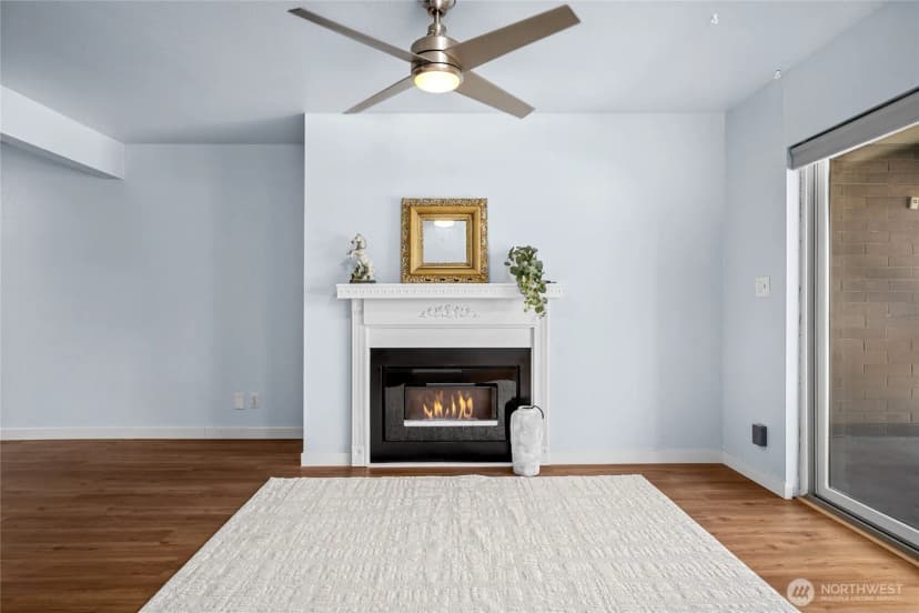 Property photo for 2021 N Laventure Road #404, Mount Vernon photo 8