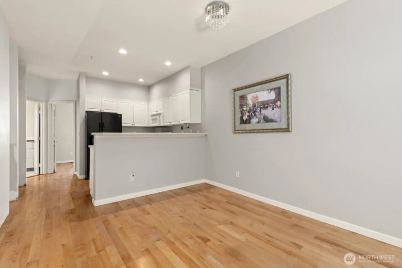 Property photo for 1800 Ne 40 Street #b-4, Renton photo 5