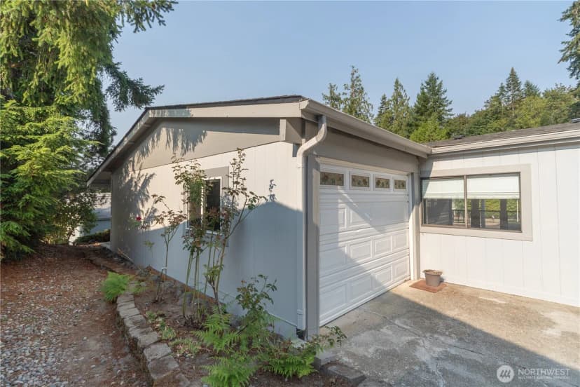 Property photo for 579 Nw Silver Glen Lane, Bremerton photo 19