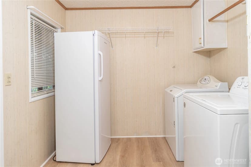 Property photo for 579 Nw Silver Glen Lane, Bremerton photo 17