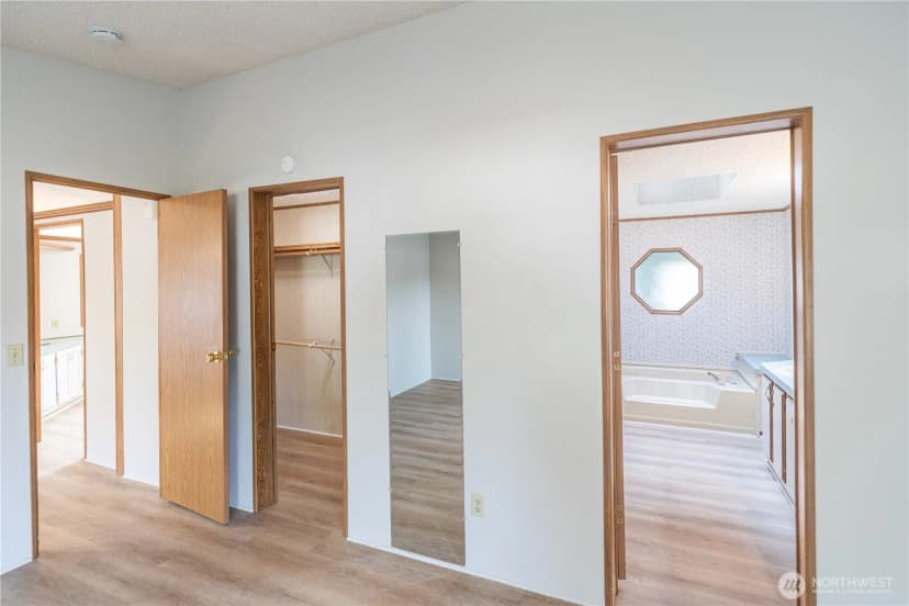 Property photo for 579 Nw Silver Glen Lane, Bremerton photo 11