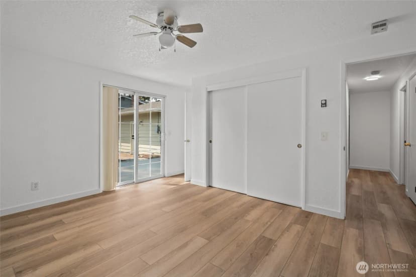 Property photo for 1206 Independence Court, Oak Harbor photo 21