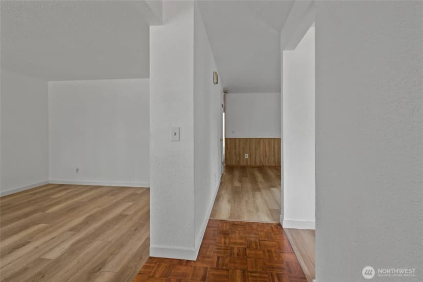 Property photo for 1206 Independence Court, Oak Harbor photo 5