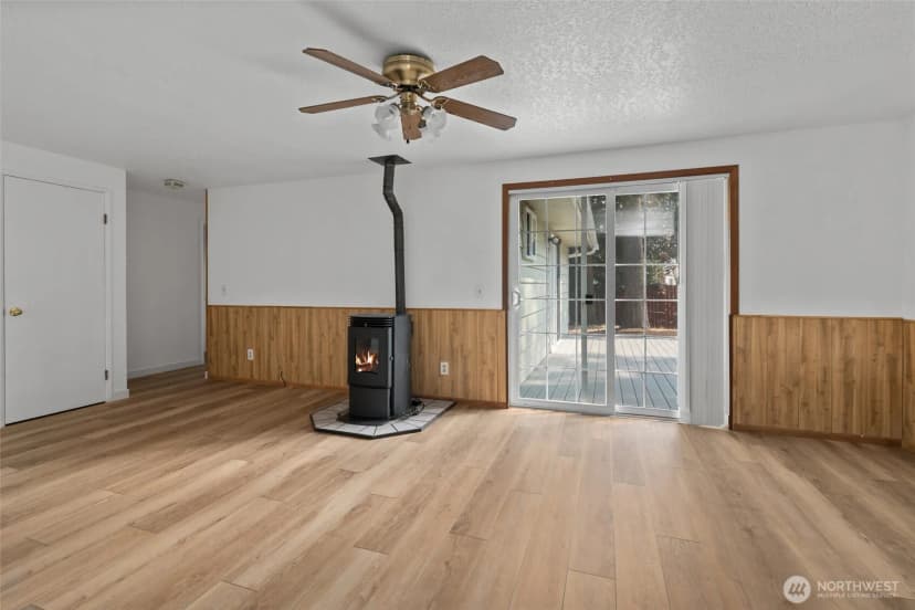 Property photo for 1206 Independence Court, Oak Harbor photo 14
