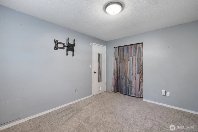 Property photo for 8609 Lake Forest Drive Se, Lacey photo 25