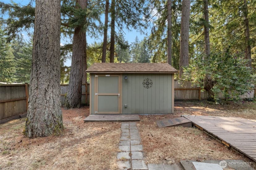 Property photo for 8609 Lake Forest Drive Se, Lacey photo 38