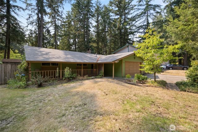 Property photo for 8609 Lake Forest Drive Se, Lacey