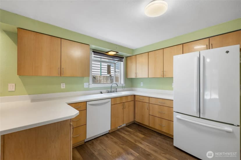 Property photo for 8609 Lake Forest Drive Se, Lacey photo 16