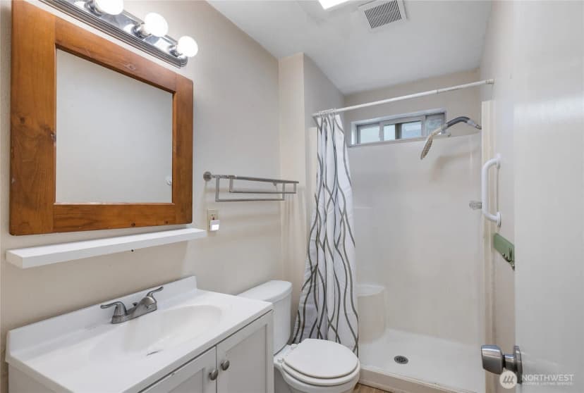 Property photo for 8609 Lake Forest Drive Se, Lacey photo 27