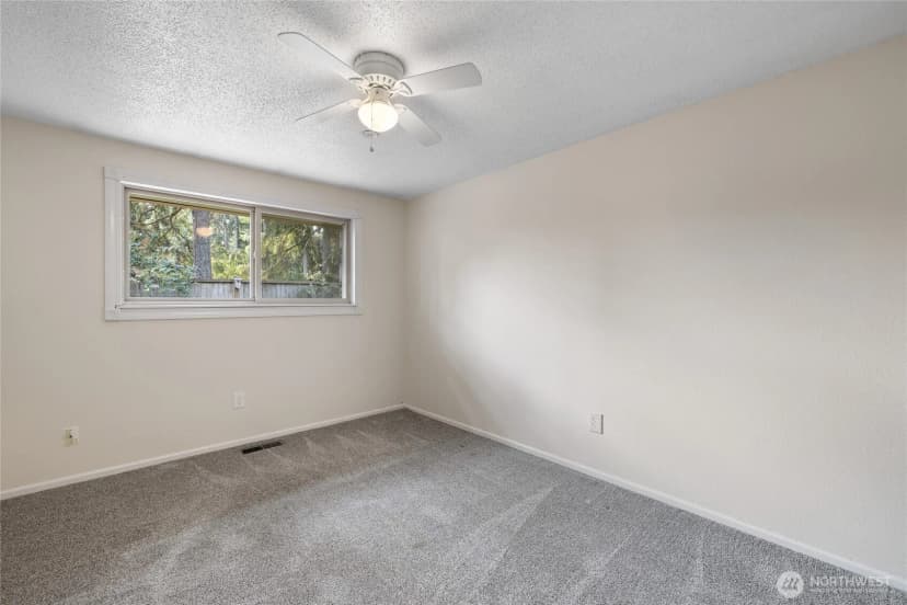 Property photo for 8609 Lake Forest Drive Se, Lacey photo 22