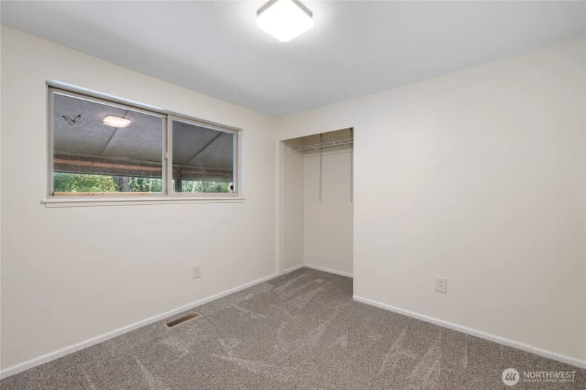 Property photo for 8609 Lake Forest Drive Se, Lacey photo 20