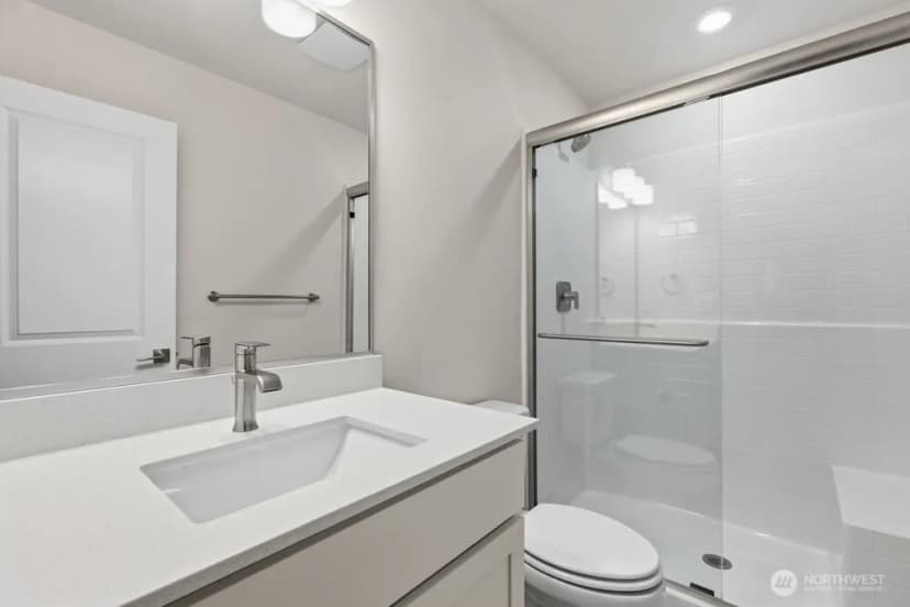 Property photo for 13210 Ne 127th Way #d, Kirkland photo 16