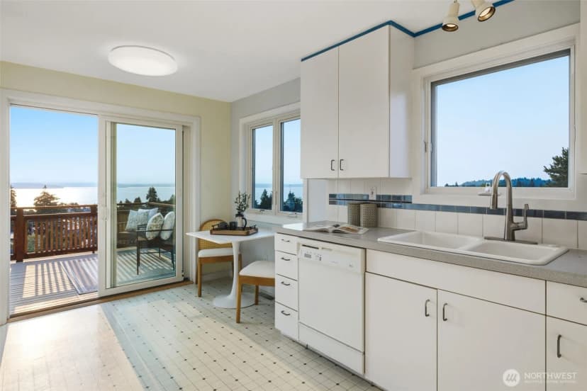 Property photo for 7329 44th Avenue Sw, Seattle photo 17