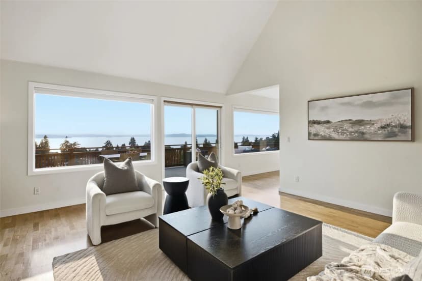 Property photo for 7329 44th Avenue Sw, Seattle photo 11