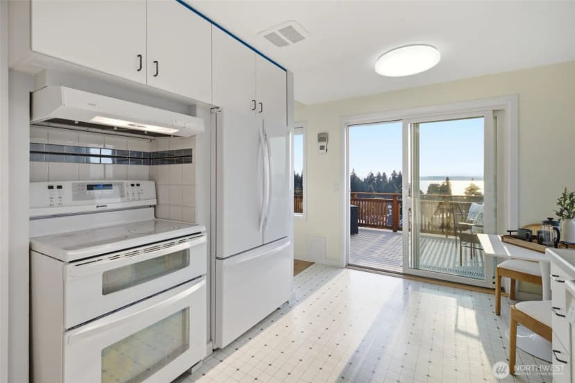Property photo for 7329 44th Avenue Sw, Seattle photo 16