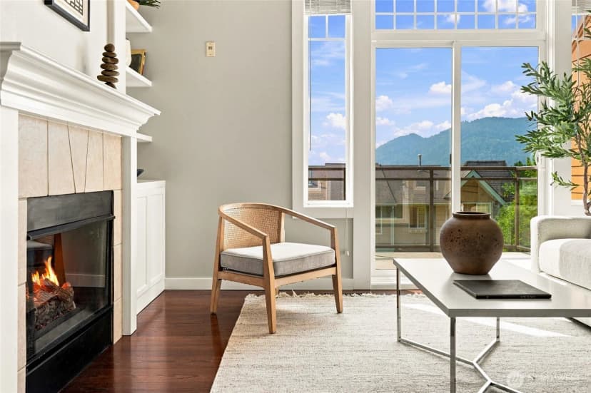 Property photo for 23300 Se Black Nugget Road #m2, Issaquah photo 13