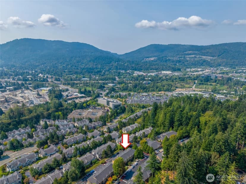 Property photo for 23300 Se Black Nugget Road #m2, Issaquah photo 28