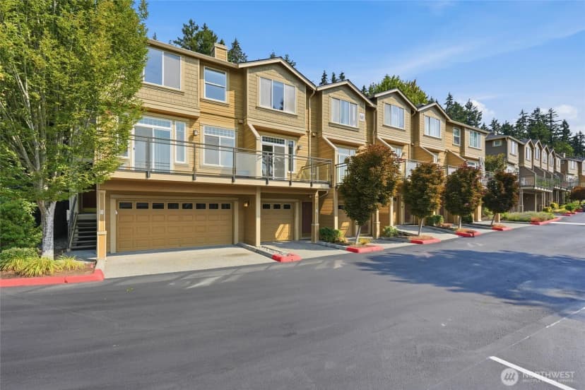 Property photo for 23300 Se Black Nugget Road #m2, Issaquah photo 32