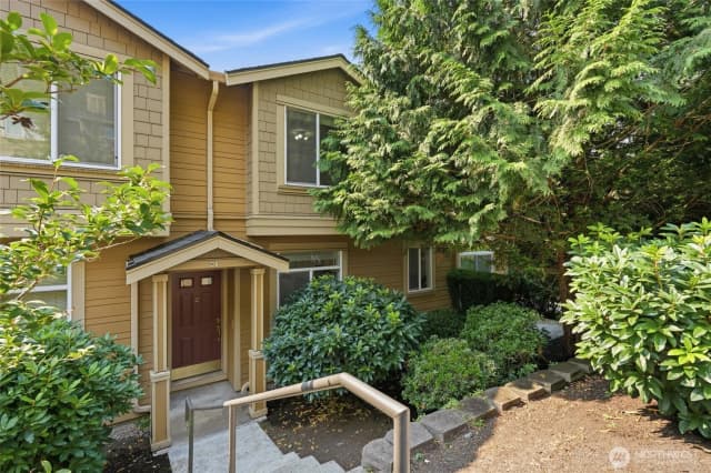 Property photo for 23300 Se Black Nugget Road #m2, Issaquah photo 3