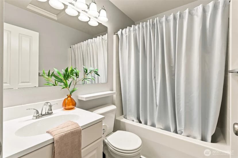 Property photo for 23300 Se Black Nugget Road #m2, Issaquah photo 21