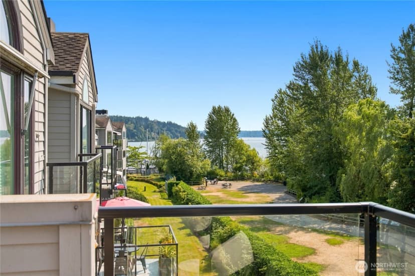 Property photo for 6121 Ne 175th Street #a402, Kenmore photo 15