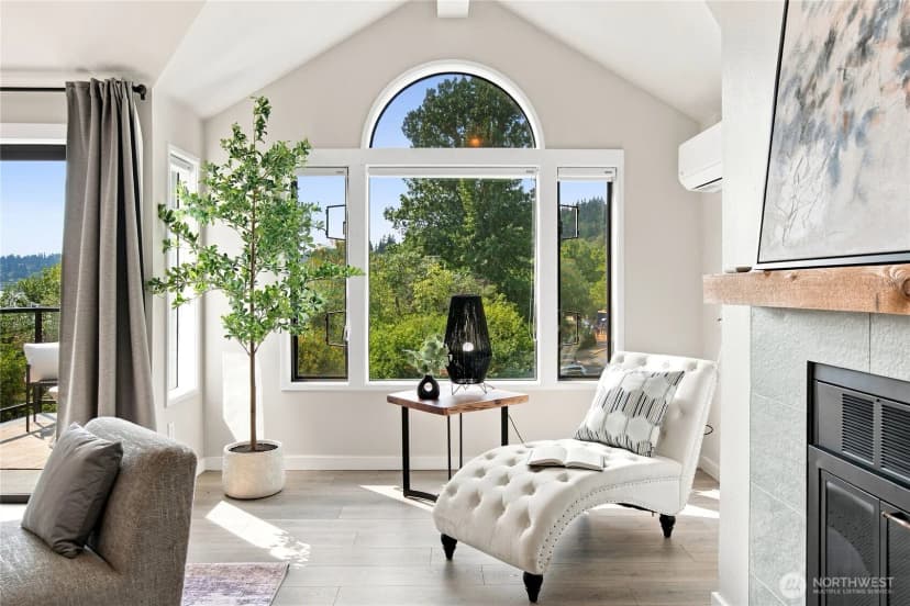Property photo for 6121 Ne 175th Street #a402, Kenmore photo 11
