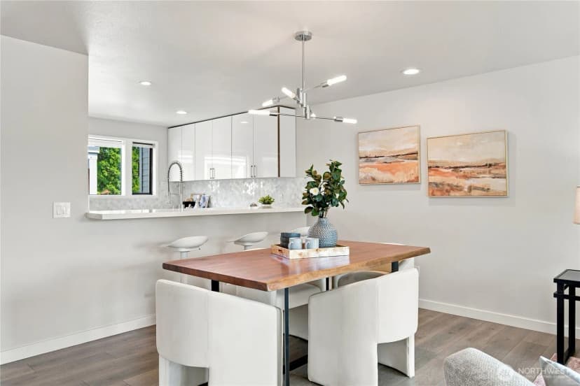 Property photo for 6121 Ne 175th Street #a402, Kenmore photo 6