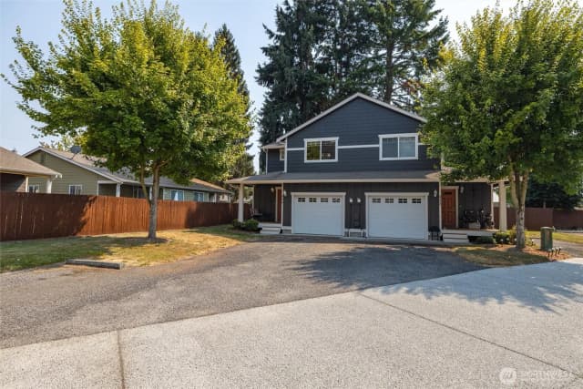 Property photo for 454 Oak Hill Lane, Burlington photo 3