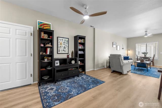 Property photo for 323 N Laventure Road #d, Mount Vernon photo 5