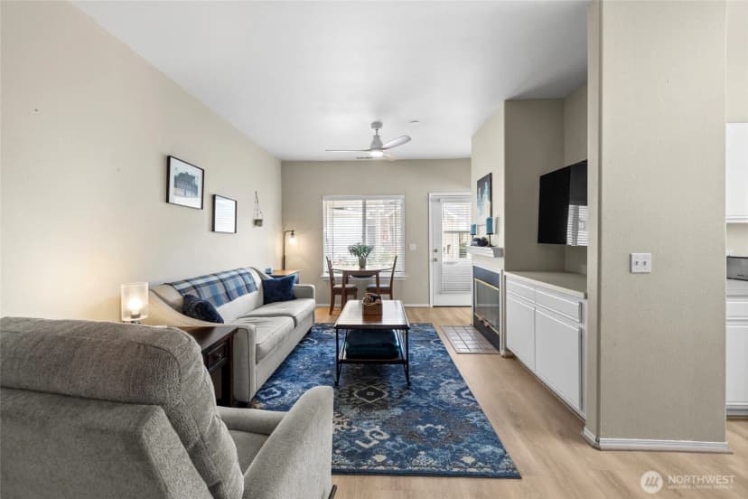 Property photo for 323 N Laventure Road #d, Mount Vernon photo 6
