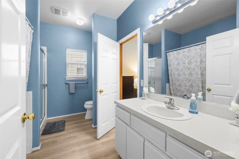 Property photo for 323 N Laventure Road #d, Mount Vernon photo 15