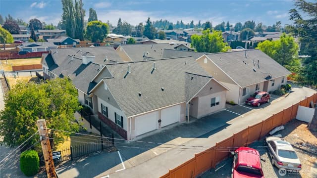 Property photo for 323 N Laventure Road #d, Mount Vernon