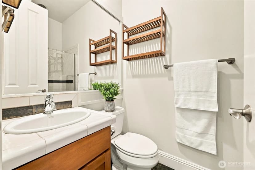 Property photo for 3039 92nd Place Ne, Clyde Hill photo 21