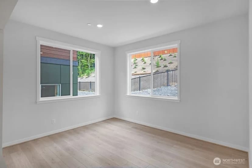 Property photo for 13216 Ne 127th Court #a, Kirkland photo 10