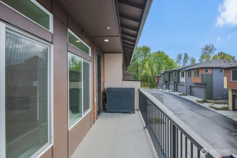 Property photo for 13216 Ne 127th Court #a, Kirkland photo 14