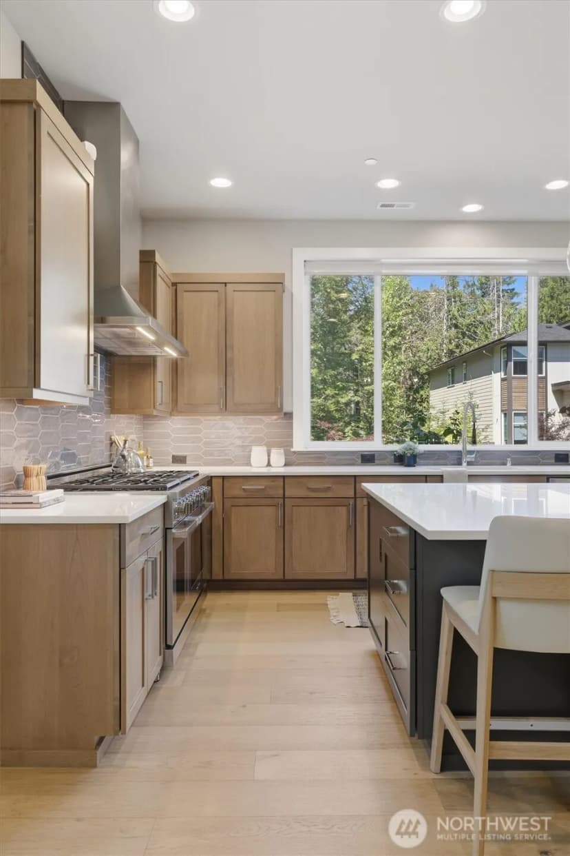 Property photo for 24309 Ne 24th Street, Sammamish photo 7