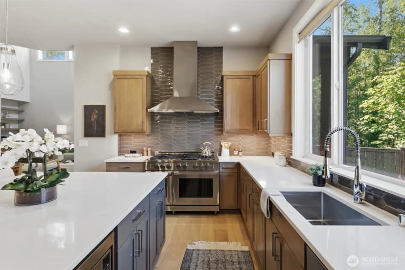 Property photo for 24309 Ne 24th Street, Sammamish photo 8