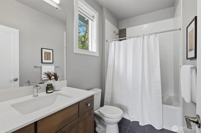 Property photo for 24309 Ne 24th Street, Sammamish photo 28