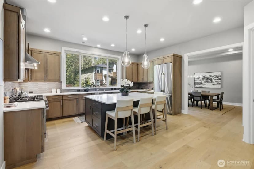 Property photo for 24309 Ne 24th Street, Sammamish photo 6