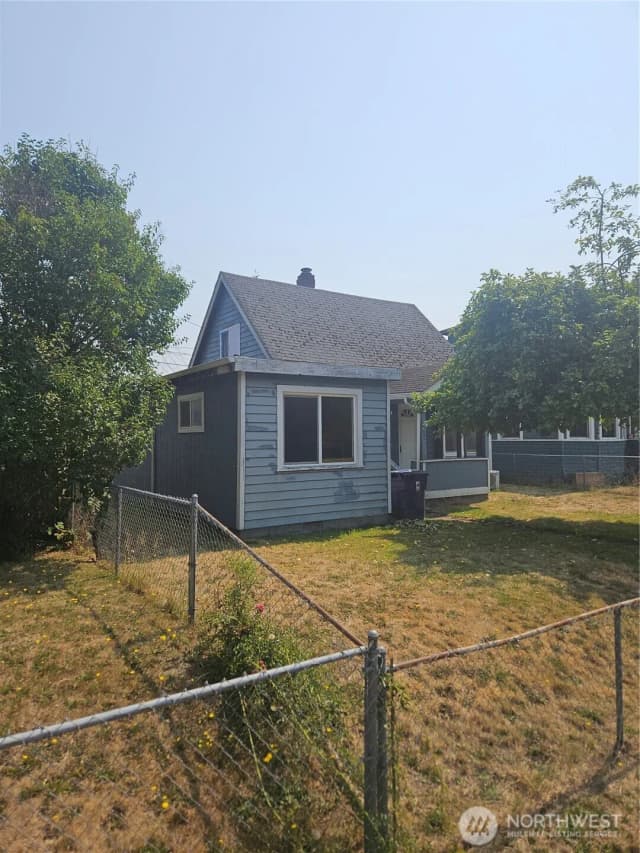 Property photo for 3823 E K Street, Tacoma photo 2