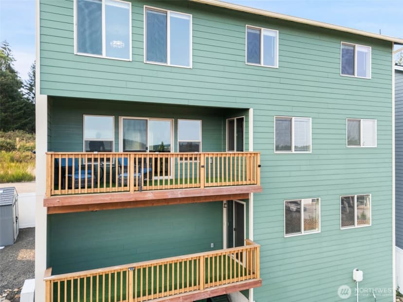 Property photo for 2416 W Echo Bay Dr, Bremerton photo 35