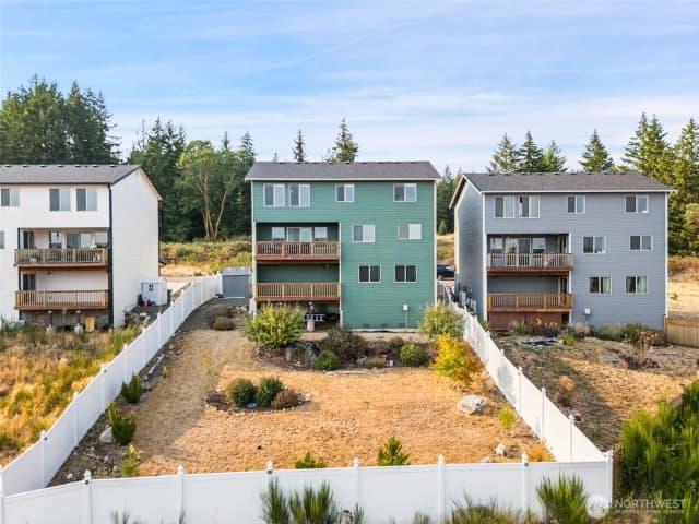 Property photo for 2416 W Echo Bay Dr, Bremerton photo 2