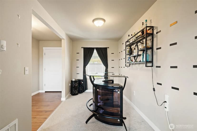 Property photo for 2416 W Echo Bay Dr, Bremerton photo 8