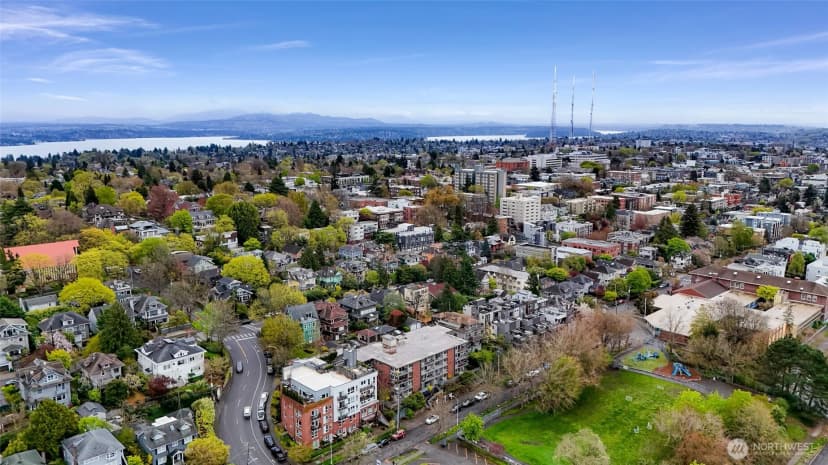 Property photo for 732 11th Avenue E #305, Seattle photo 38