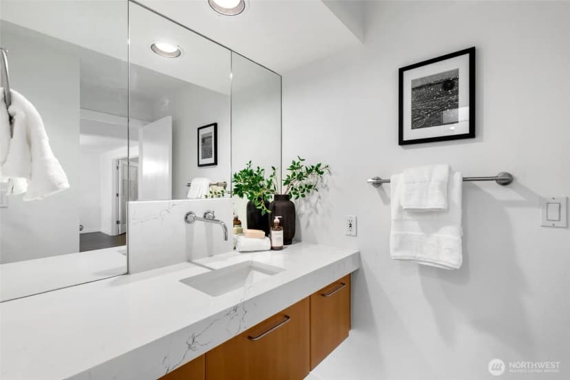 Property photo for 732 11th Avenue E #305, Seattle photo 29