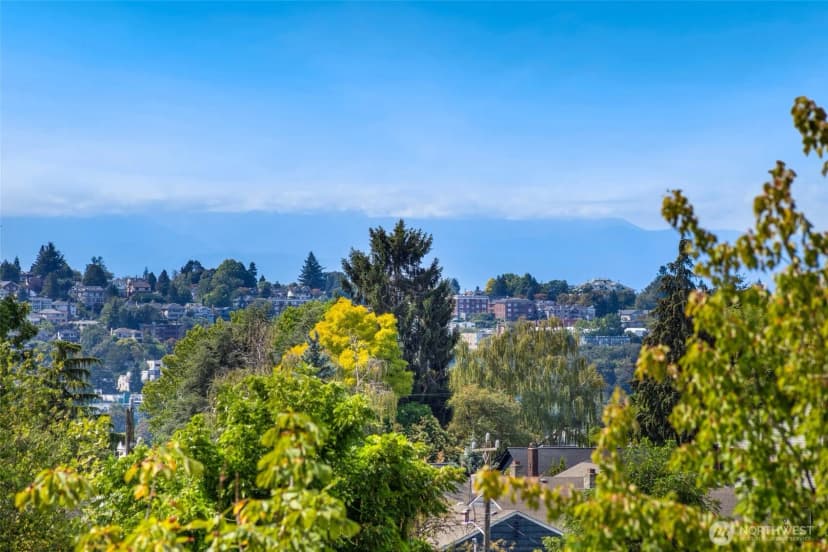 Property photo for 732 11th Avenue E #305, Seattle photo 8