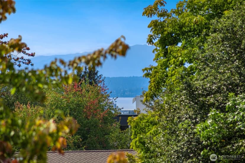 Property photo for 732 11th Avenue E #305, Seattle photo 7