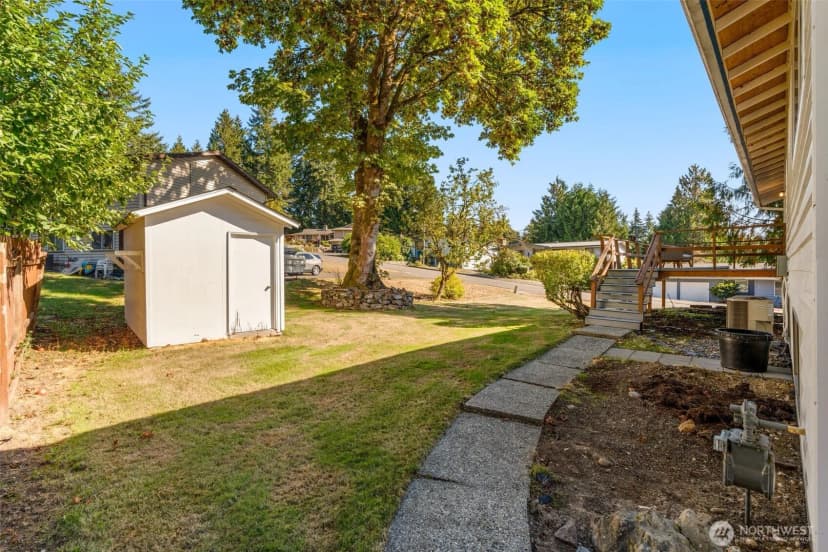 Property photo for 18920 127th Place Se, Renton photo 31